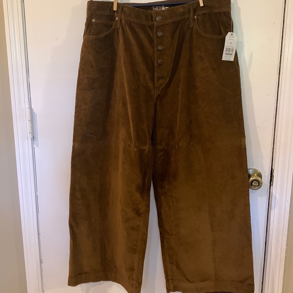 Time and Tru high rise, wide leg corduroy pants size 16